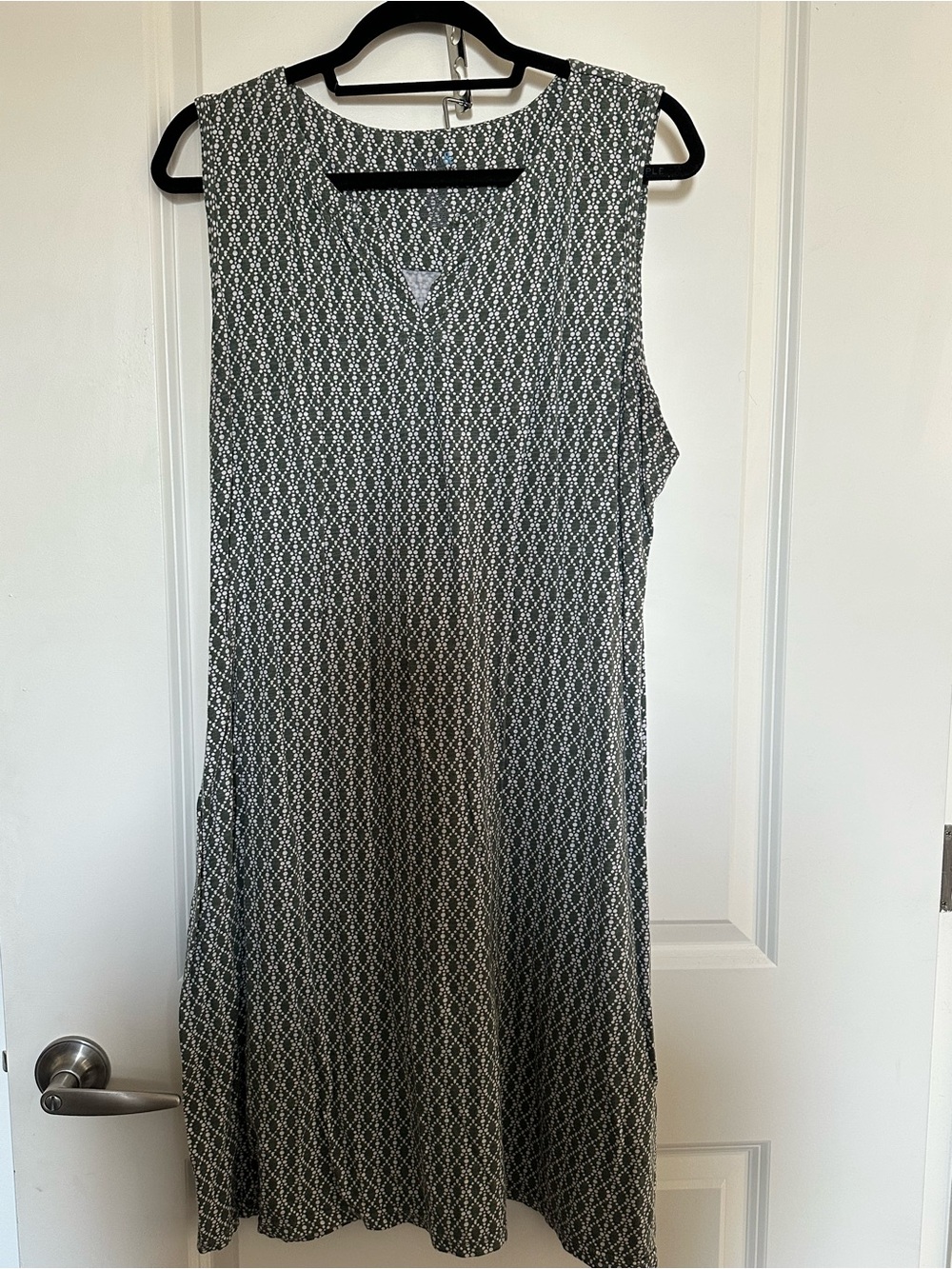 Croft & Barrow Sleeveless Geometric Print A-Line Dress in Green and White
